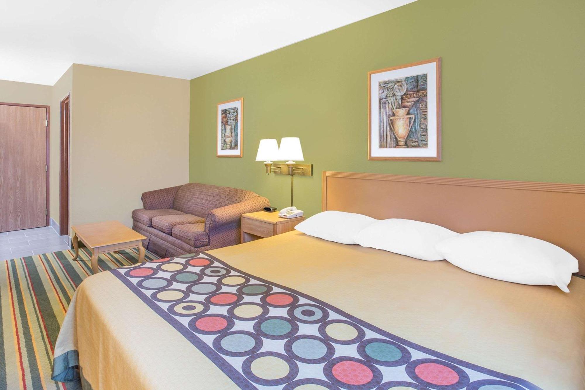 Super 8 By Wyndham East Moline Exterior foto